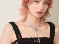 小松菜奈のピンクヘアが大絶賛の嵐!!　シャネルを纏った姿に「破壊力やば」「どストライク」「美しすぎてひーーってなる」の声