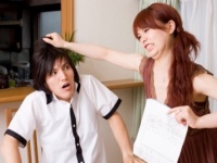 浮気かよ!?　彼氏の家で「女性がドン引きしたこと」4つ