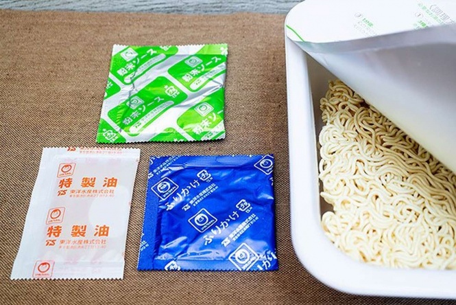 「塩焼そば」の内容物
