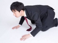 ごめんねっ！　会社の同僚とケンカしたときの「仲直りのコツ」6つ