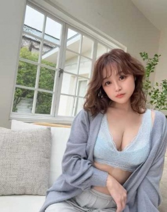 Instagram:鈴木奈々(@nana_suzuki79)より