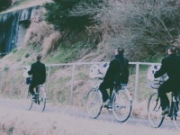 「仕事帰り、車道で転んだ50代の母。後ろを自転車で走っていた男子高校生3人組に...」（兵庫県・20代女性）