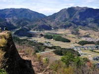竹田城址から見た朝来市（m-louisさん撮影、Flickrより）