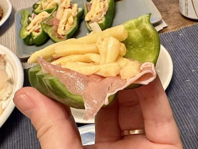 好きなだけ乗せてOK！（画像はニュボナウッピャロモス（＠NWoopyalomoss）さん提供）