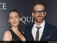 ブレイク・ライブリーがインスタグラムの投稿をすべて削除し、夫ライアン・レイノルズのフォローを外した理由とは？