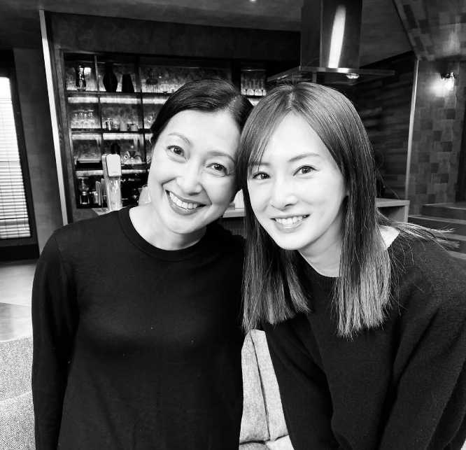 Instagram:鶴田真由(@mayutsuruta)より