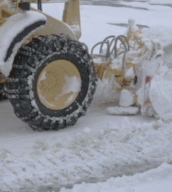大雪で受験会場へのルートが...（画像はphotoACより）