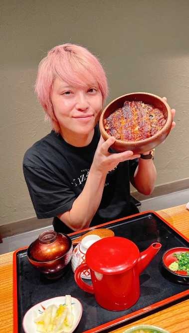 X：手越祐也 (@YuyaTegoshi1054)より