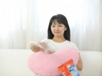 ストレス解消に見たい映画は？　「笑える系」or「泣ける系」？