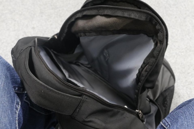 筆者のリュックサック。開いてみると、空っぽだった...