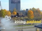 ２００kgもの荷物を運べるパワフルなドローン『Aerones AD28』