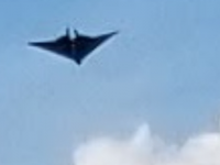 ゲイラカイトの親分かな？空飛ぶエイかな？アメリカ・オハイオ州で黒い3角形の飛行物体が目撃される