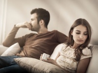 彼を束縛してない？「結婚破棄」されるかもしれない女性の特徴3つ