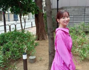 たまらんボディー”熊田曜子、白のランジェリーにガーターストッキング