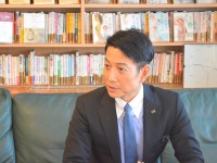 『ファーストクラスに乗る人の発想―今が楽しくなる57の具体例』（きずな出版）の著者中谷彰宏さん