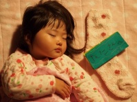 子どもって純粋!!　女子が幼い頃サンタのためにしていた○○