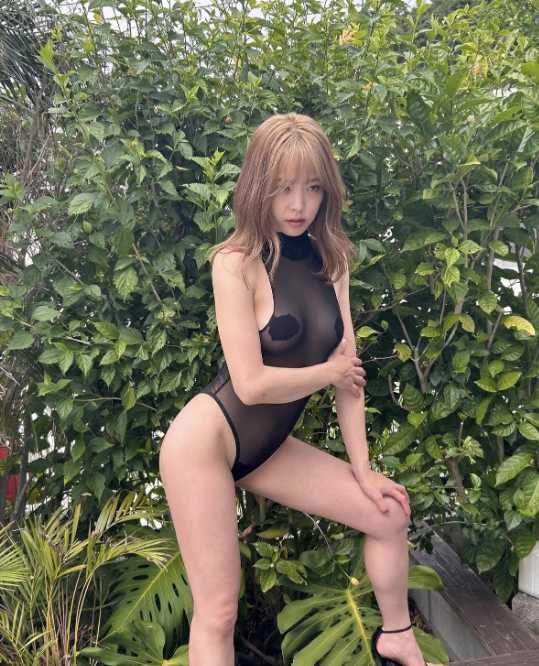 Instagram:吉野七宝実(@shihomi0305)より