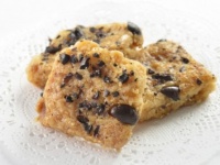 【品川手土産】グルメな相手にもおすすめ！　コーヒー豆を散りばめた、ほろ苦な「燻製クッキー」