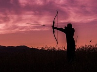 スリランカの洞窟で4万5000年前の武器が発見される。世界最古の弓矢の可能性（旧石器時代）