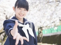 結局どっち派!?　「セーラー服」or「ブレザー」、男性に人気なのは？⇒「67.3％：●」！