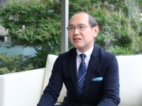 『部下のやる気を引き出すワンフレーズの言葉がけ』の著者、占部正尚さん