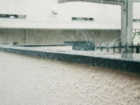 水が跳ねて濡れたり...（画像はイメージ）