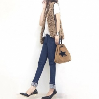 秋冬買い足したい一本。流行ロールアップはこう着るのが正解