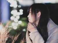 「俺のこと好きじゃないんだな……」とガッカリしちゃう女子の言動・6つ