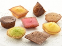 【二子玉川手土産】上品でかわいい♪　ひと口サイズの焼き菓子詰め合わせ「プティ・ガトー・アソルティ」