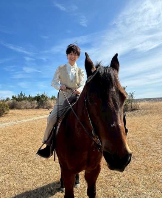 Instagram:鈴木保奈美(@honamisuzukiofficial)より