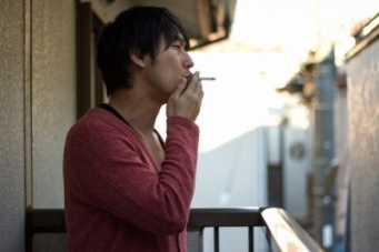 85.3％の女性がNO！　男性の「タバコを吸う仕草」に対するホンネとは？