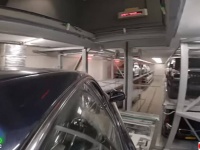 ニューヨークの駐車場事情。都心部の高級マンションの場合、立体自動駐車場が約4100万円以上