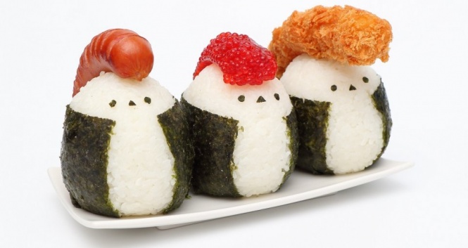 トサカにキたぜっ！　学ラン×リーゼントの「ヤンキーシマエナガおにぎり軍団」がかわいすぎる