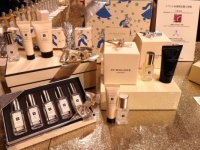 クリスマスの雰囲気たっぷりの写真が撮れる！　ジョー マローン ロンドンが期間限定POPUPを開催中
