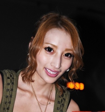 加藤紗里