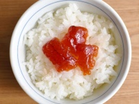 すじこご飯(写真ACより)