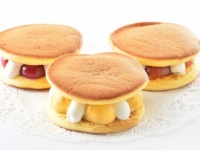 【吉祥寺土産】こだわりクリームとふんわり生地のハーモニー！　パティスリー キハチが手掛ける絶品「スフレサンド」