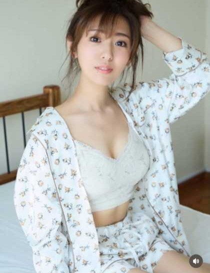 Instagram:白戸ゆめの(＠yumeno.s_)より