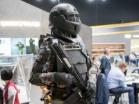 重機関銃の弾丸すら防ぐ次世代コンバットスーツをロシアが開発