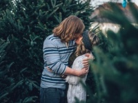 恥ずかしがるしぐさに興奮!?　女性のココにキスすると反応がいい！と思う部位・6選