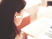 会社の机の上に鏡を置くといいこと