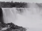 ナイアガラの滝が崩落する瞬間を捉えた１９５４年の記録映像が凄すぎる
