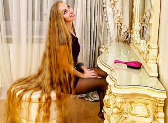 髪は女の命だから・・・28年間伸ばし続けた髪がついに2mを超えたウクライナのラプンツェル