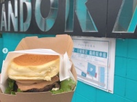 これがパンケーキバーガー（画像は店の公式インスタグラム