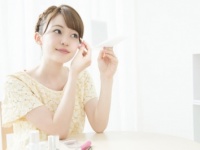 一重のためのメイク術！　「かわいい」と言われる一重アイメイクとは？
