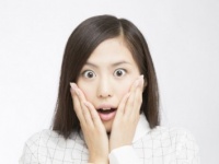 皮膚科医が教える！　顔のむくみをスッキリ解消する方法