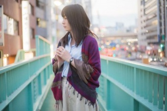 同じアラサーなのに……！　オバサンぽい人と女っぽい人のちがい4選
