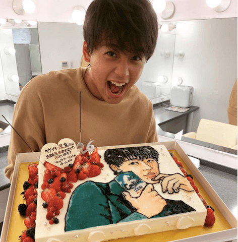 竹内涼真 再現率が高い 26歳の誕生日ケーキにイケメン大喜び 1ページ目 デイリーニュースオンライン