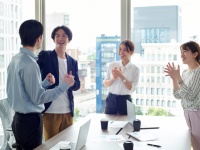 仕事の能力は「普通」でも職場で好かれる人の「すごい気づかい」（＊画像はイメージです）