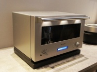 音色を奏でるオーブンレンジ!?　毎日が楽しくなるバルミューダの新商品